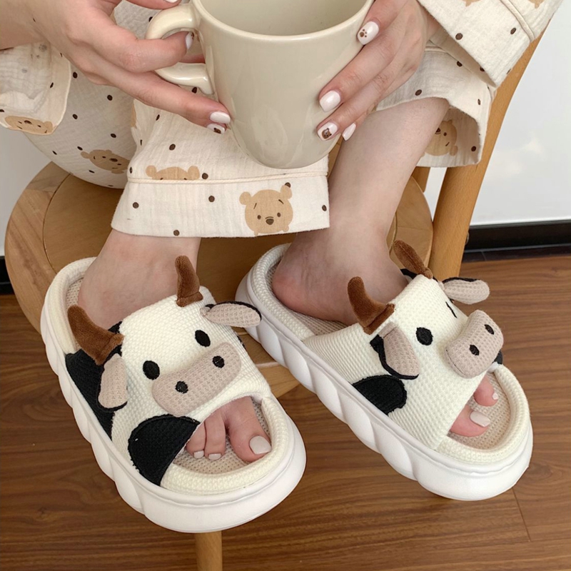 en Cow Slippers - Breathable Indoor Sandals for Men and Women