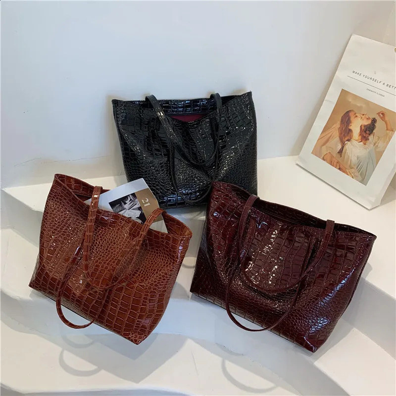 2025 new Pattern Oblique Straddle One Shoulder Large Capacity Bag Simple and Fashionable Handheld PU Tote 240729