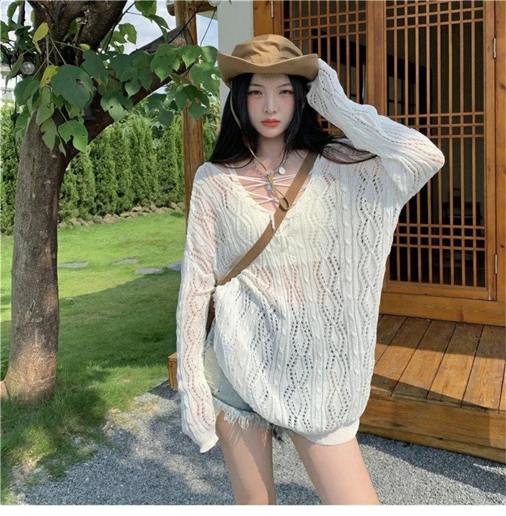girl hole lazy style full sleeve skydiving top with sexy womens casual streetwear and sweater pullout 240812