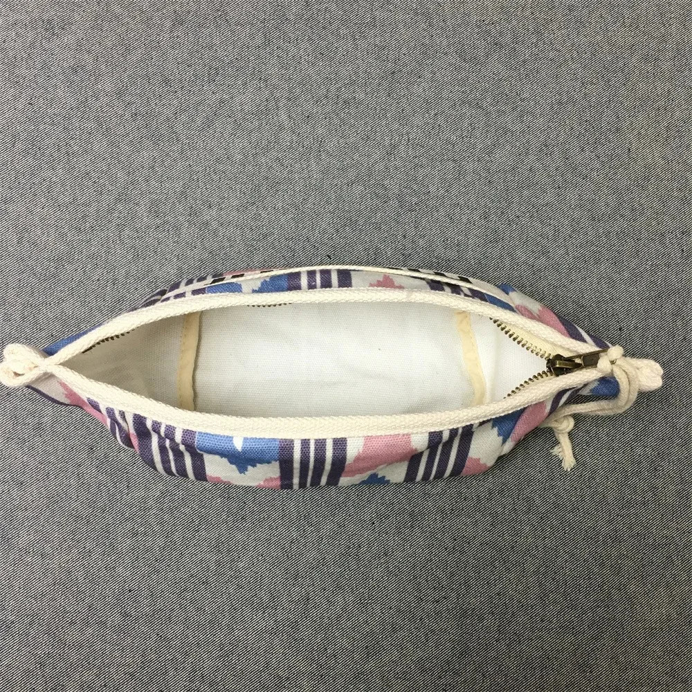 Mar Unique Design Fashion Strip Toiletry Pouch Zipper Make Up Brush Bag Travel Organizer Wholesale Cosmetic Bags 240730