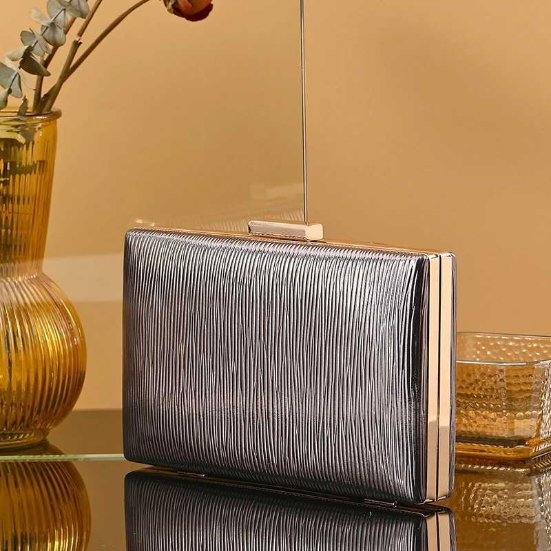 New Luxury shoulder Bag Wedding party Clutch Bag Women wrinkle clutch bag latest woman evening bag party purseXJ240730