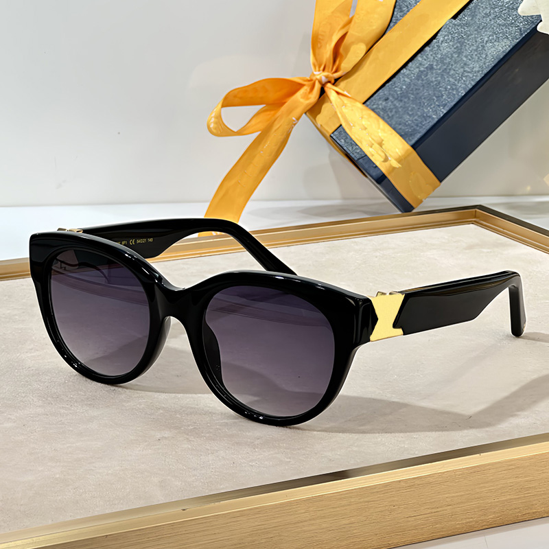 24SS Women Summer Fashion New GO14 Cat Eye Sunglasses 2104W GO14 Round Sunglasses 2378E GO14 Square Sunglasses 2120W With Special Packaging Delivery Chain
