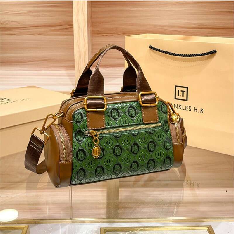 Light Brand Fashion Pillow Women's New 2023 Premium Genuine Leather Handbag Designer Versatile Crossbody Bag Retro