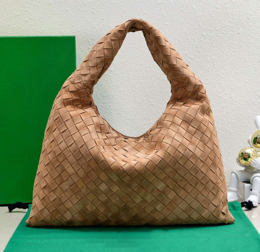 Designer Bag Tote Large Hop Shoulder Bags Intrecciato Woven Calfskin Leather Internal Zippered Pocket Flap Closure Secured for Women with box 88essL240914