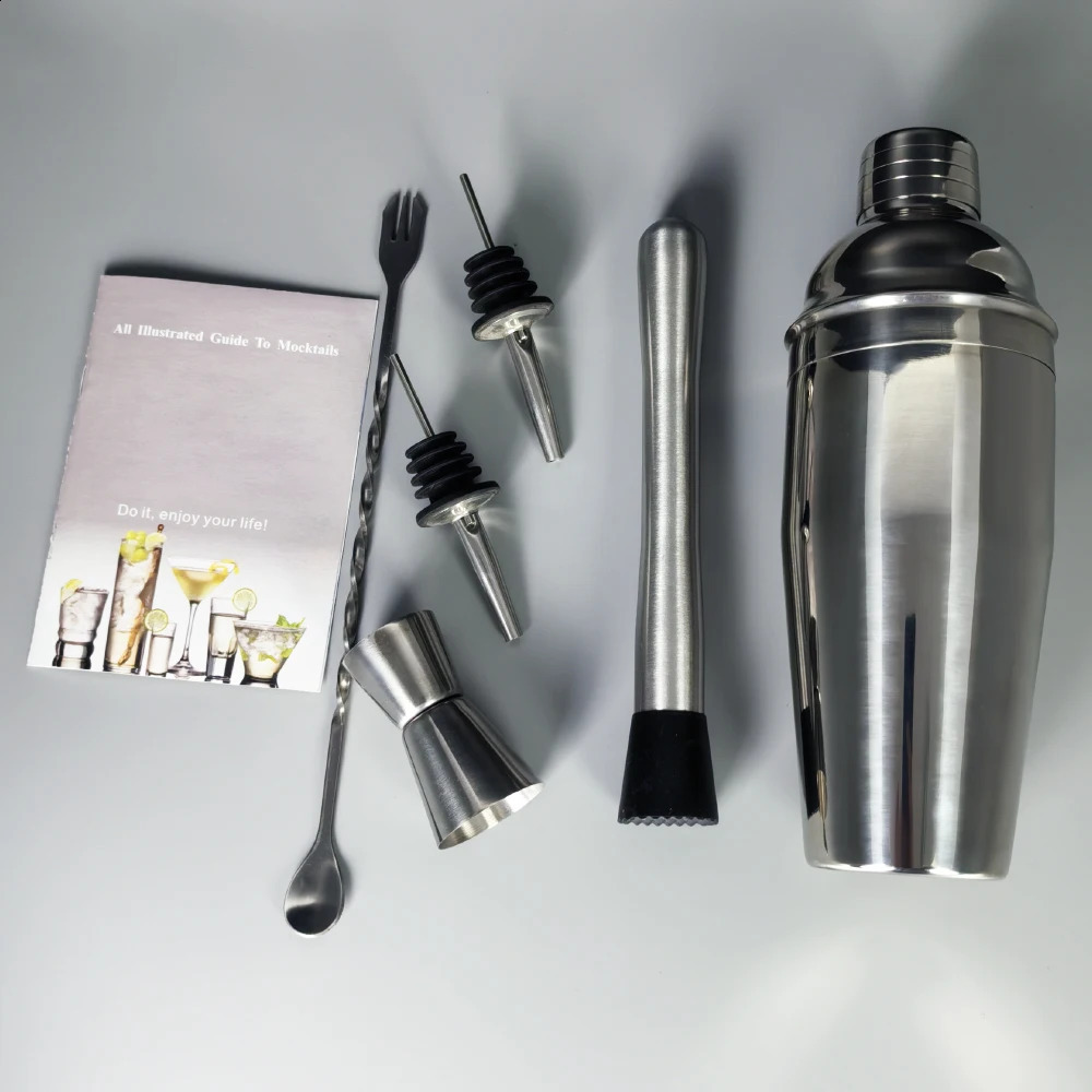 6 Piece 750ml Cocktail Shaker Set Bartender Kit Bartending Bar Shakers with Recipe 240729