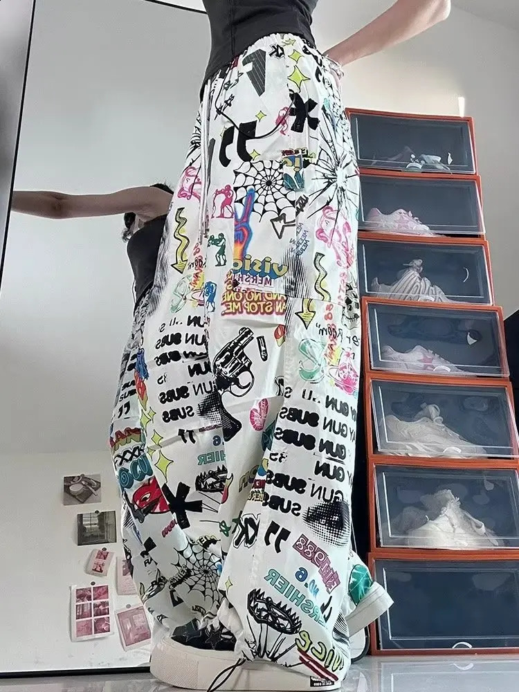 Mens Y2K Streetwear American Style Graffiti Cargo Pants Men Letter Print Casual Trousers Vintage Straight Long Pants Sweatpants 240729