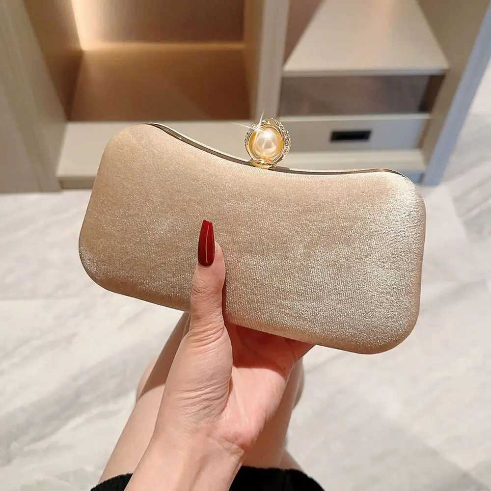 Gold Velvet Evening Bag Fashion French Vintage Pearl Chain Shoulder Bags Banquet Clutch Wedding PartyXJ240730