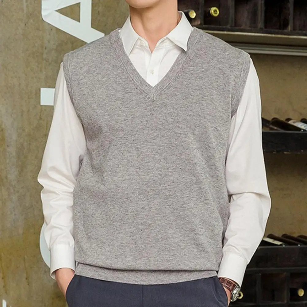 Knitted vest sweater simple mens autumn and winter knitted lightweight top casual jacket 240809