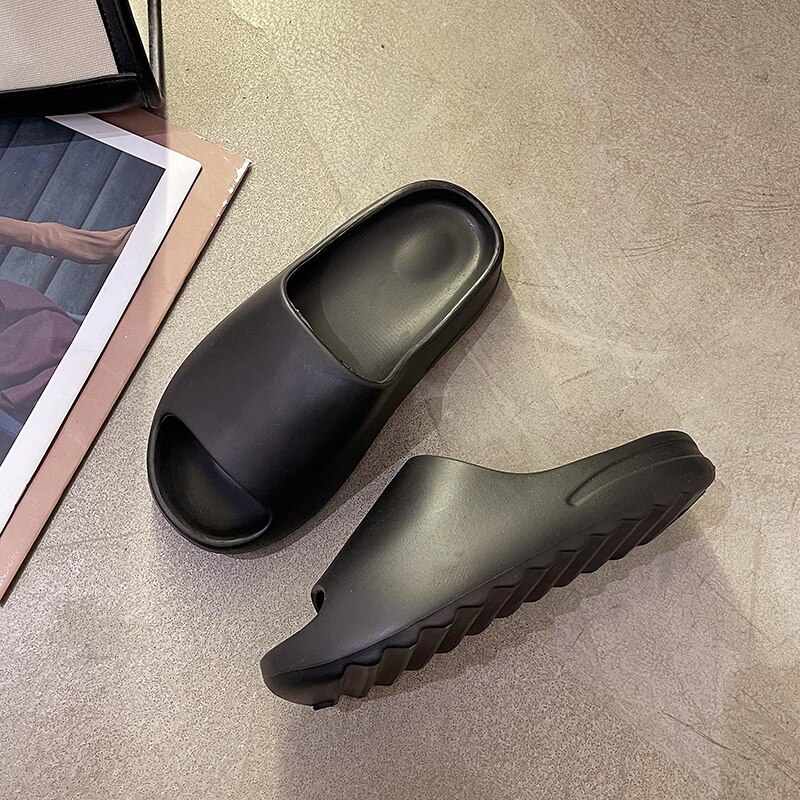 Feslishoet Men Slippers Thick Bottom Fashion Style Platform Bathroom Slides NonSlip Trend Designer Shoes Female Flip Flops