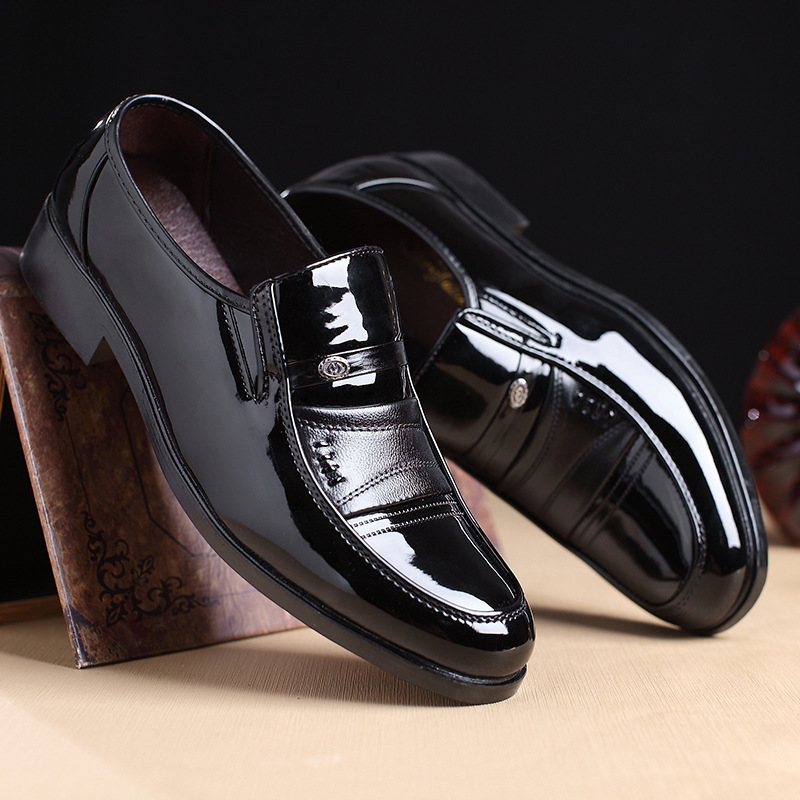 Spring Men Leather Shoes Fashion Male Flats Round Toe Mens Business Formal Shoes Comfortable Office Dress Shoes Wedding Shoe K260328