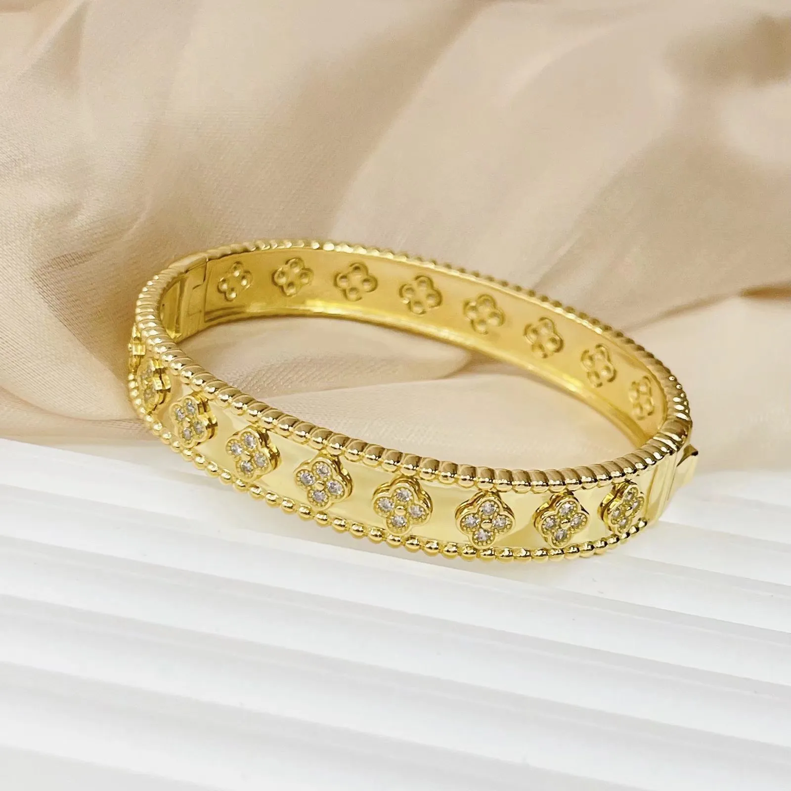 Jewelry Clover Bangle 925 Silver 18K Gold Plated Crystal Diamond Bracelet for Women Four Leaf Clover Jewelry Gift Z250910