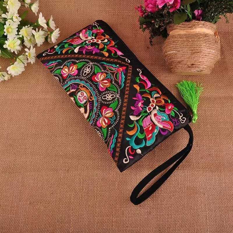 Tassel Random Ethnic Style Embroidery Handbag Vintage Embroidery Wallet Card BagXJ240730
