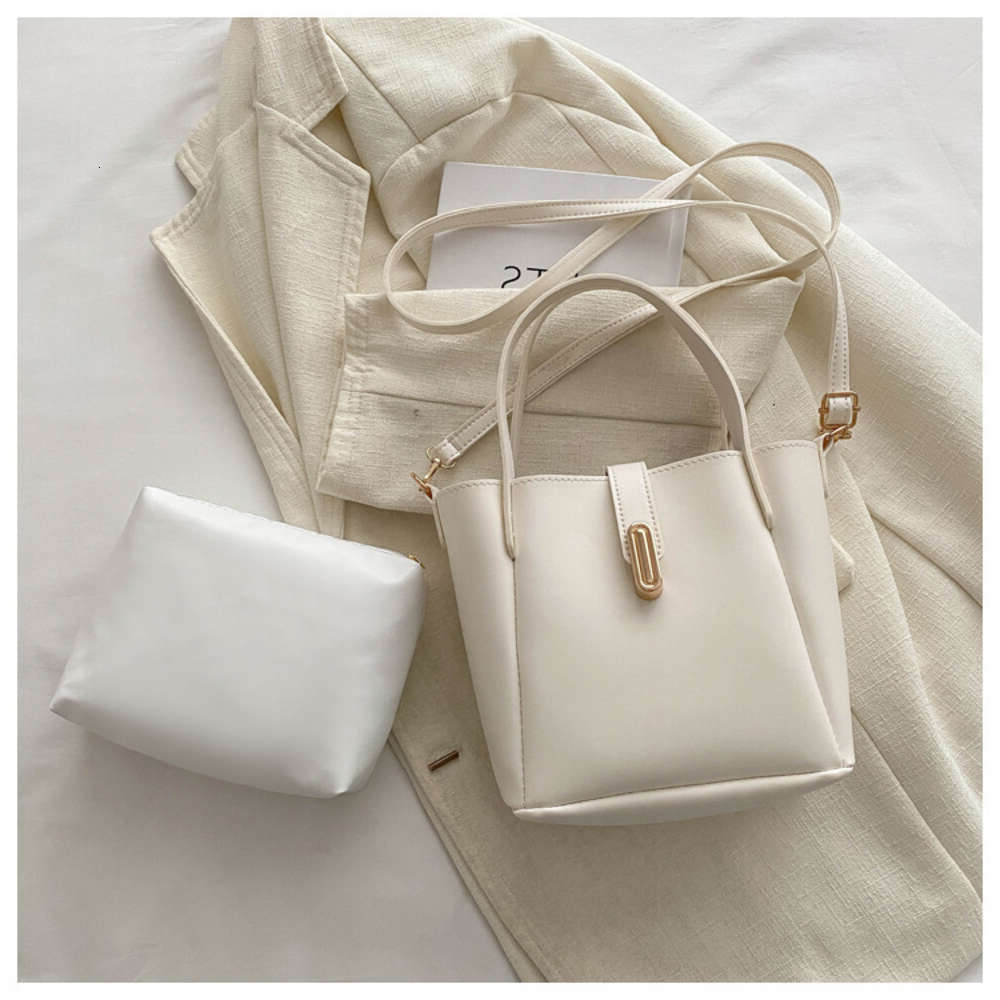 2024s New 3 2024 Women Single Crossbody Bag Shoulder bag Fashion Stylish Versatile Classic design Natural Minimalist style Free shipping