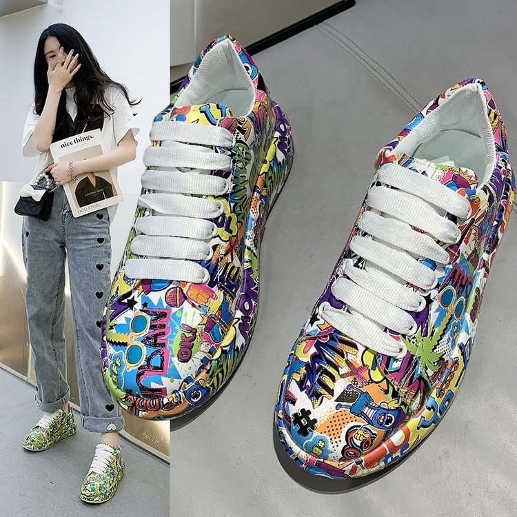 Thick-soled Increased Women's Sports Shoes Women 2021 New Women's Hand-painted Graffiti White Shoes Outdoor Casual Shoes