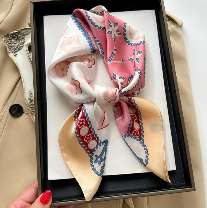 Fashion Scarves Luxury Scarf Matching Geometric Printing Scarf Imitation Silk Large Handkerchief Hijab Shawl for Women 70-70cm