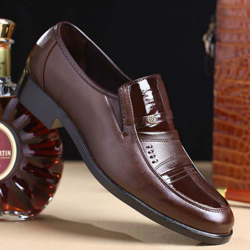 Spring Men Leather Shoes Fashion Male Flats Round Toe Mens Business Formal Shoes Comfortable Office Dress Shoes Wedding Shoe K260328