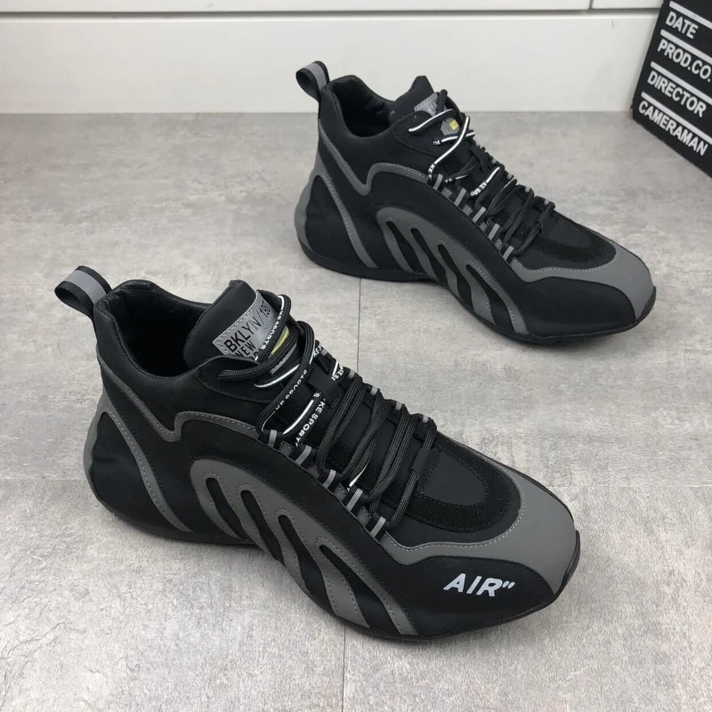 Running Spring New Lace Up Leather Men Casual Outdoor Fashion Soft New Soled Men's Sneakers Flat Vulcanize Shoes