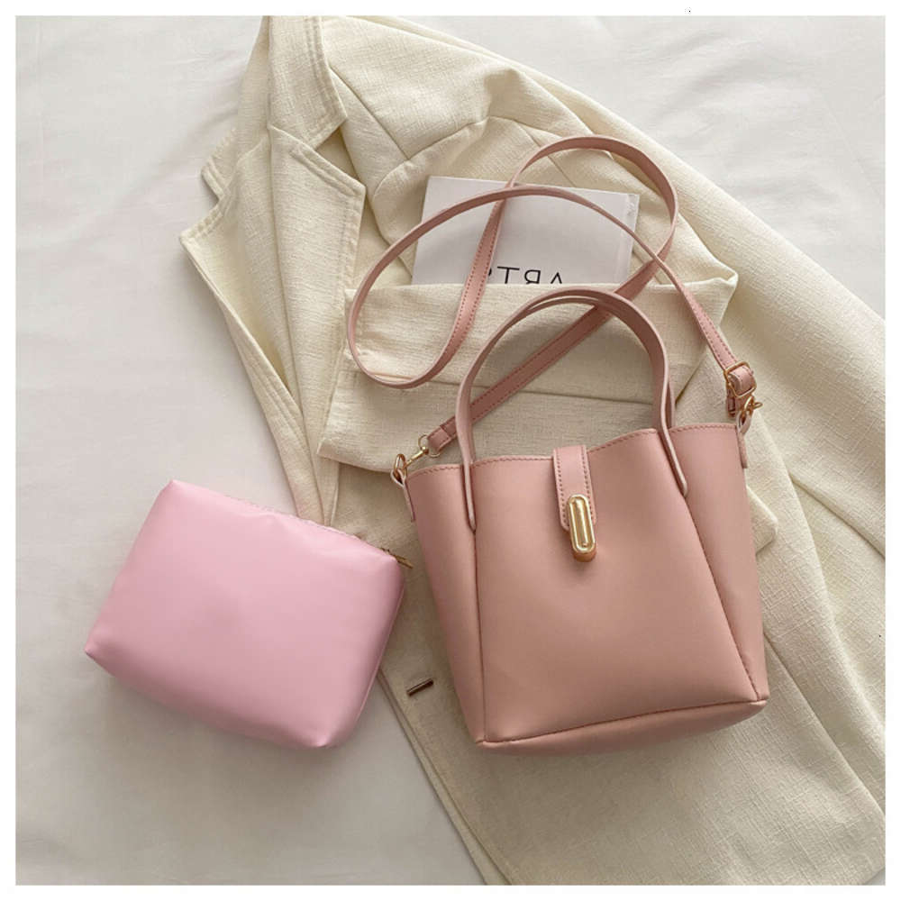 2024s New 3 2024 Women Single Crossbody Bag Shoulder bag Fashion Stylish Versatile Classic design Natural Minimalist style Free shipping