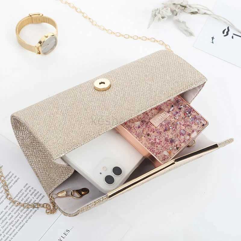New Womens Dinner Bag Pure Clamshell Wedding Dress Bag Metal Chain Shoulder Bag Metal Pieces Embellished Fashion Clutch BagXJ240730