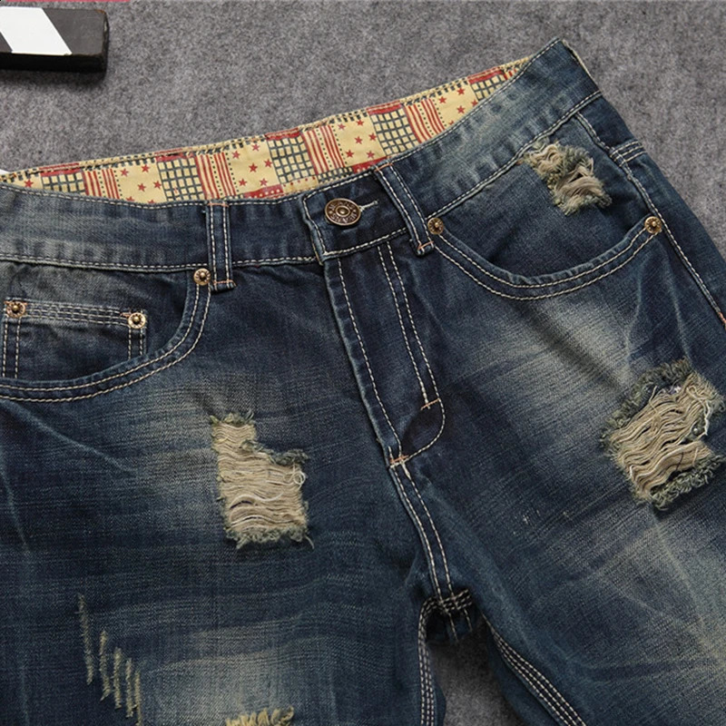 mens torn denim Trouser fashionable casual jeans straight highquality pencil pants retro dark blue slippers 240816