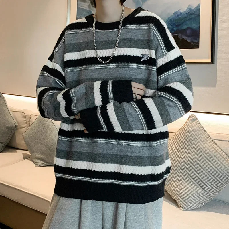 AutumnWinter Retro Round Neck Pullover Sweater for Men Casual Knitted Fashion Bf Style Teenage Students 240812