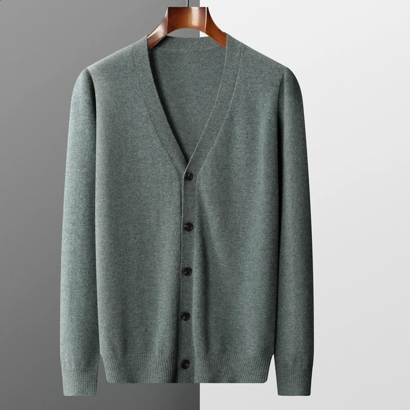 100% pure wool mens cardigan cashmere sweater knitted jacket solid color long sleeved highquality top for autumn and winter 240824