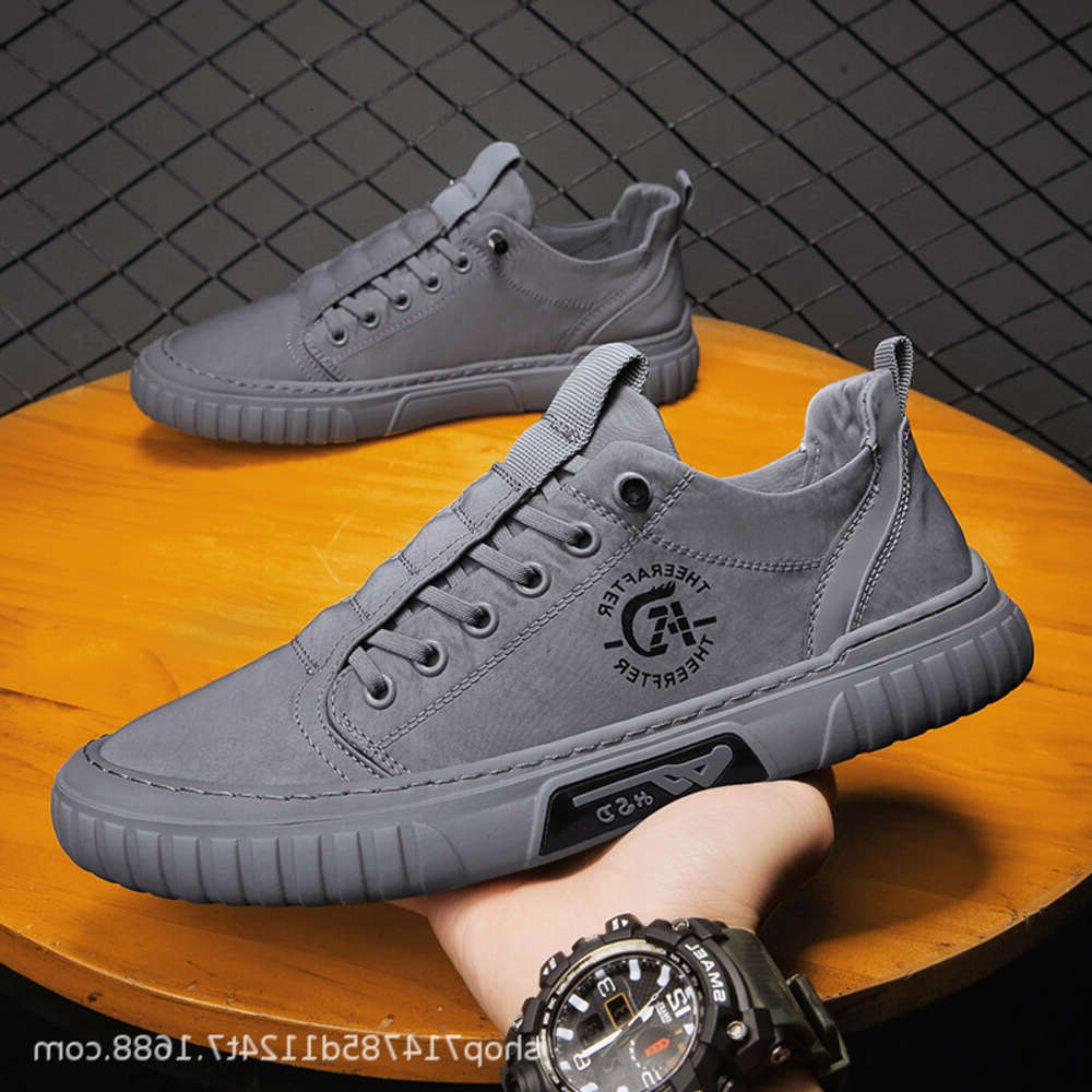 New Design Men Sports Casual style Canvas Shoes Fashion Trendy Breathable Comfortable Free shipping size