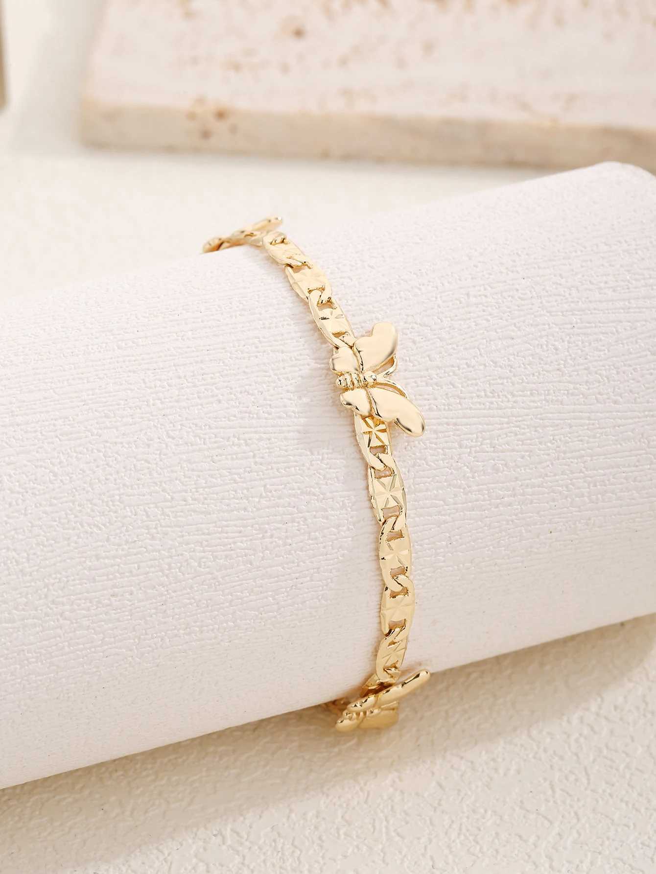FanSibao Gold Butterfly Bracelet Womens Bohemian Style Jewelry Gift for Girls Holiday GiftW240730