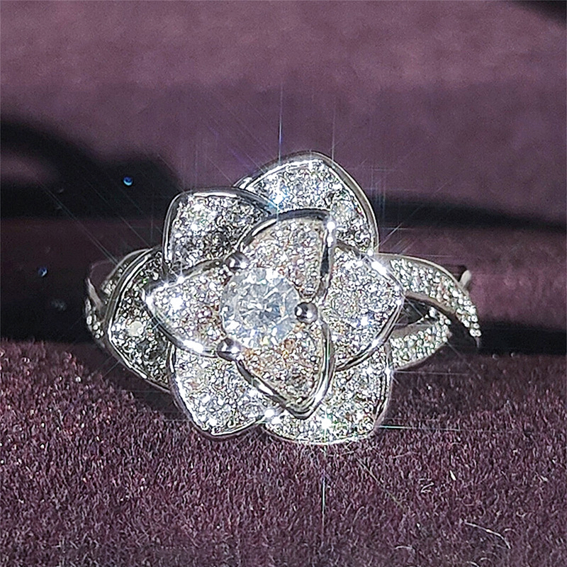 Designer Jewellery High Quality Silver Plated Rose Zircon Diamond Ring for Girl Valentine's Day Gift Fashion Accessories Elegant Textured Accesso