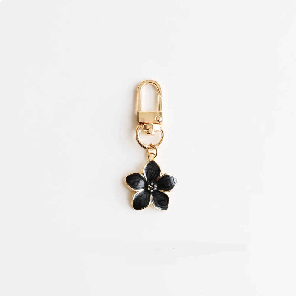 White Pearl Flower Keychain Cute Accessories Couple Matching Pendant Wholesale Boutique 240729