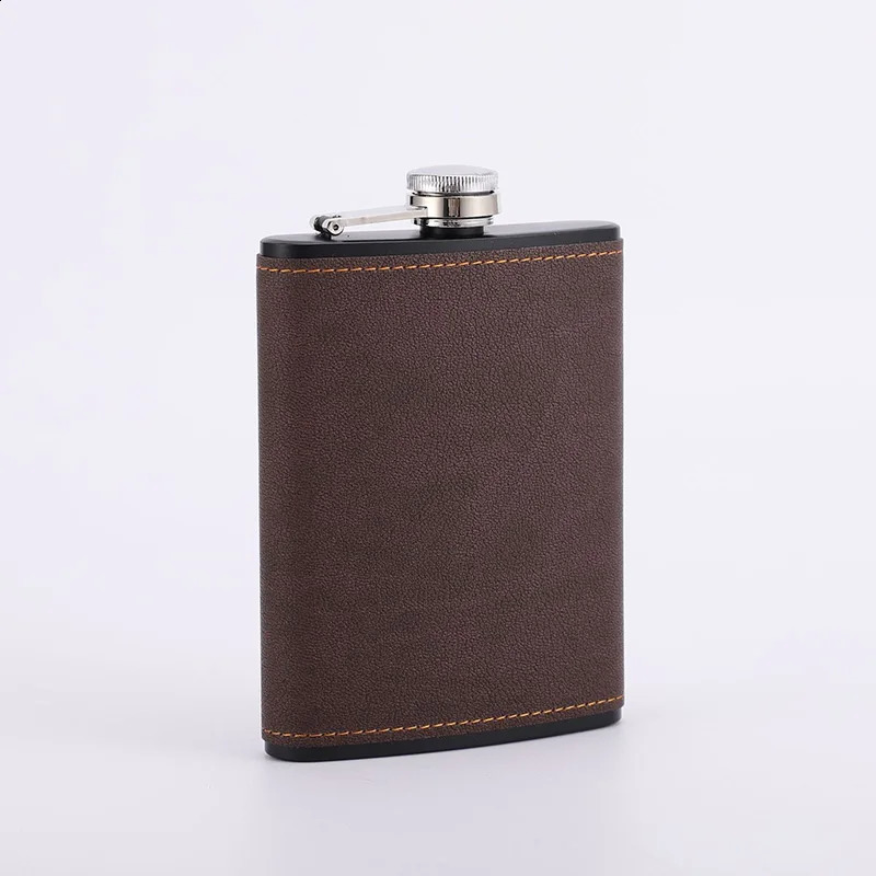 68oz Portable Hip Flask Brown Leather Covered Stainless Steel Flask for Alcohol Whiskey Flasks Man Gift 240729