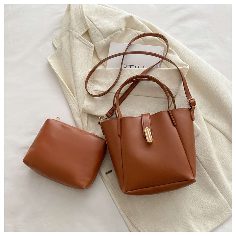 2024s New 3 2024 Women Single Crossbody Bag Shoulder bag Fashion Stylish Versatile Classic design Natural Minimalist style Free shipping