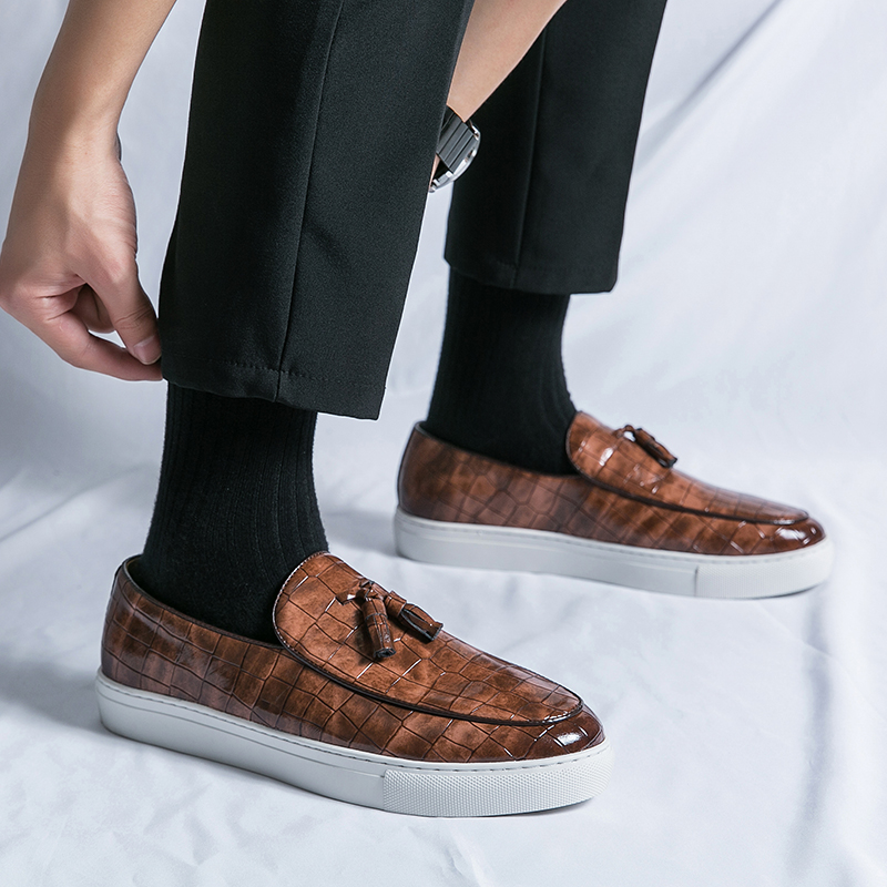 Classics Men Loafers Slip on White Wedding Men Shoes Casual Man Dress Men Fashion Moccasins Business Luxury Leather Shoes Men