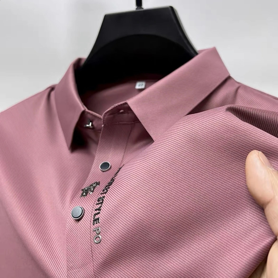 Ice silk embroidered polo shirt summer collar elastic Tshirt Korean fashion short sleeved business casual mens clothing 240828