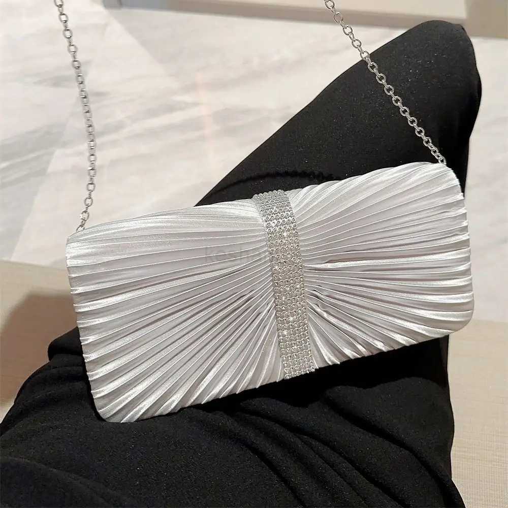 Fashion Ladies Silver Luxury Satin Clutches Evening Bags Sequins Banquet Clutch Bag Wedding Party Purse Womens Chain BagsXJ240730