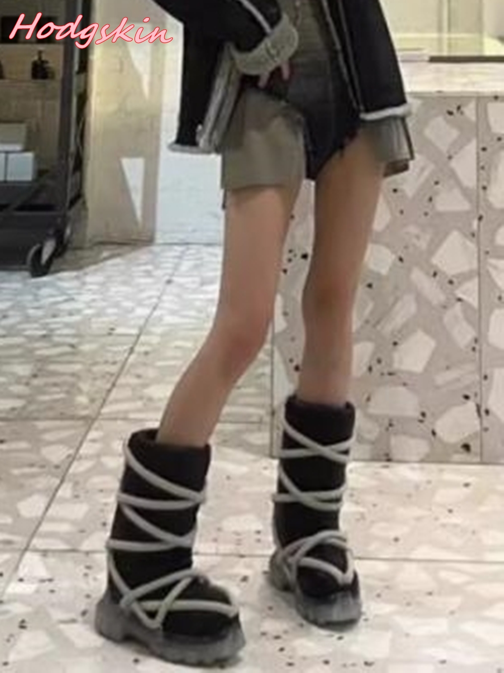 Clear Thick Sole Women Fashion Design Cross Tied Warm Mid Calf Winter New Arrivals Leisure Boots Hot Sale 2024