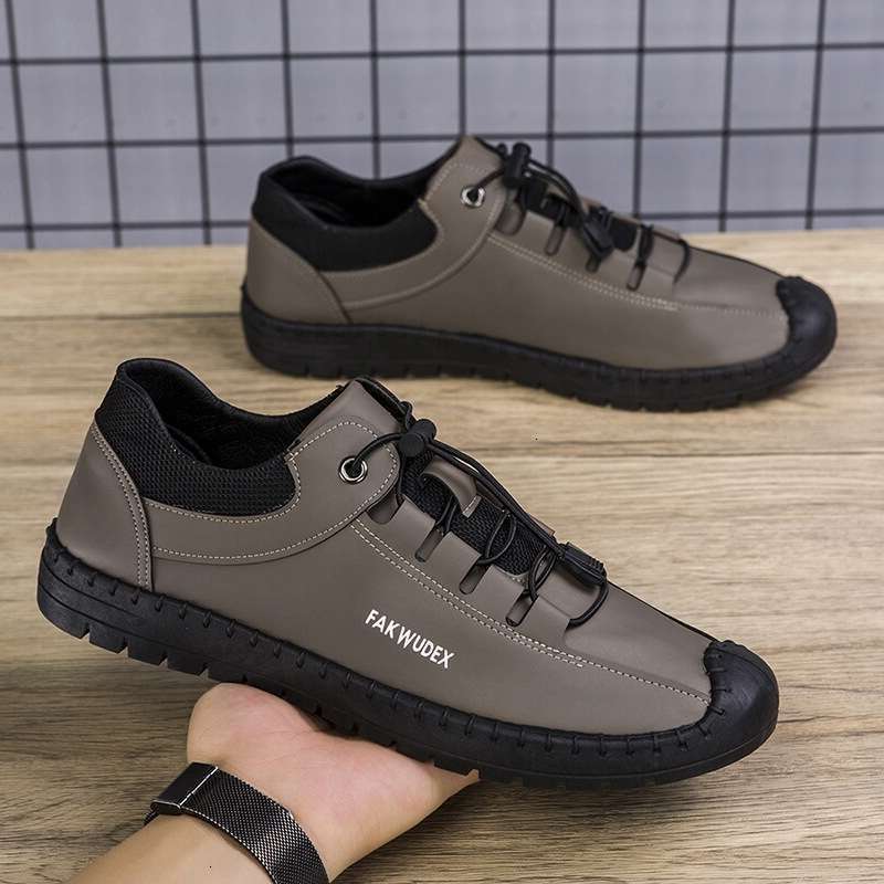 Breathable bean for men driving Korean fashion youth student shoes coffee 456