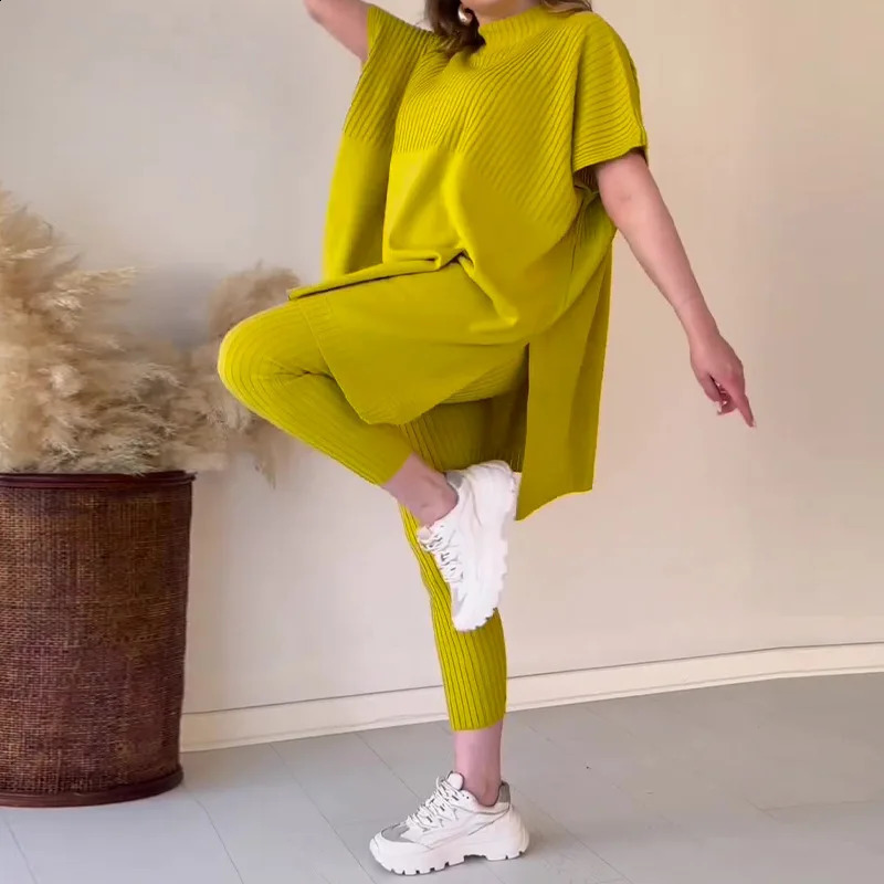 Plus-size Loose Knit Pant Sets Casual Two-piece Set Round Neck Bat Loose Tops and Knitted Trousers Lady Fashion Elegant Pullover 240813
