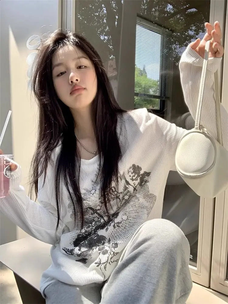 T Shirts Long Sleeve Print Aesthetics Spring Autumn Tops for Women Casual Loose All Match Y2k Harajuku Vintage Clothing 240806
