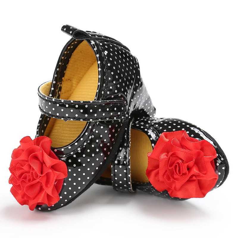 Classic and fashionable newborn baby shoes anti slip cloth shoes girls high heels elegant and casual princess shoes X250409