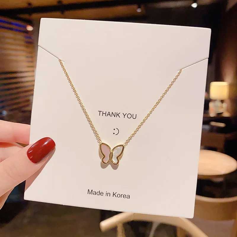 Korean Fashion Butterfly Necklace Womens Elegant Gold Pendant Chain Necklace Retro Style Fashion Jewelry Wholesale W240731