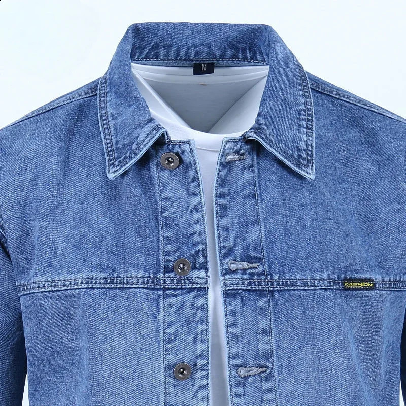 Male Jean Coats Blue Button Mens Denim Jacket Autumn Price Stylish in Y2k One Piece of Fabric Low Cost Cowgirl Size L 240816