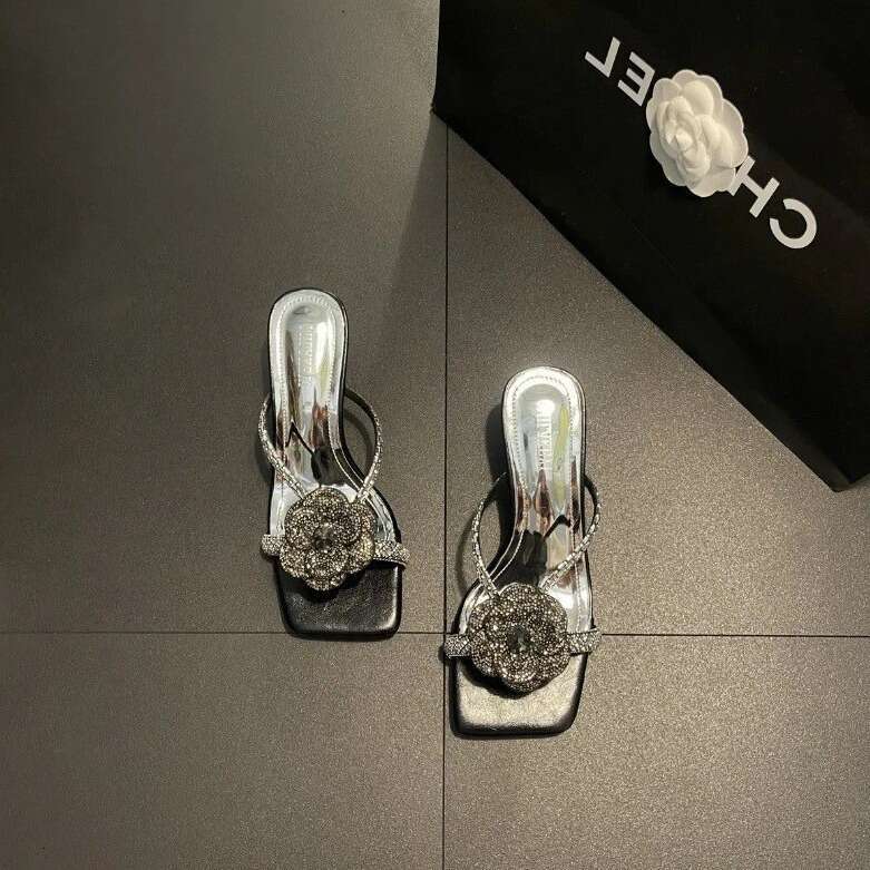 Beautiful crystal high heels women's 2024 new rhinestone camellia flip flops high heels summer skirt wear high heels size