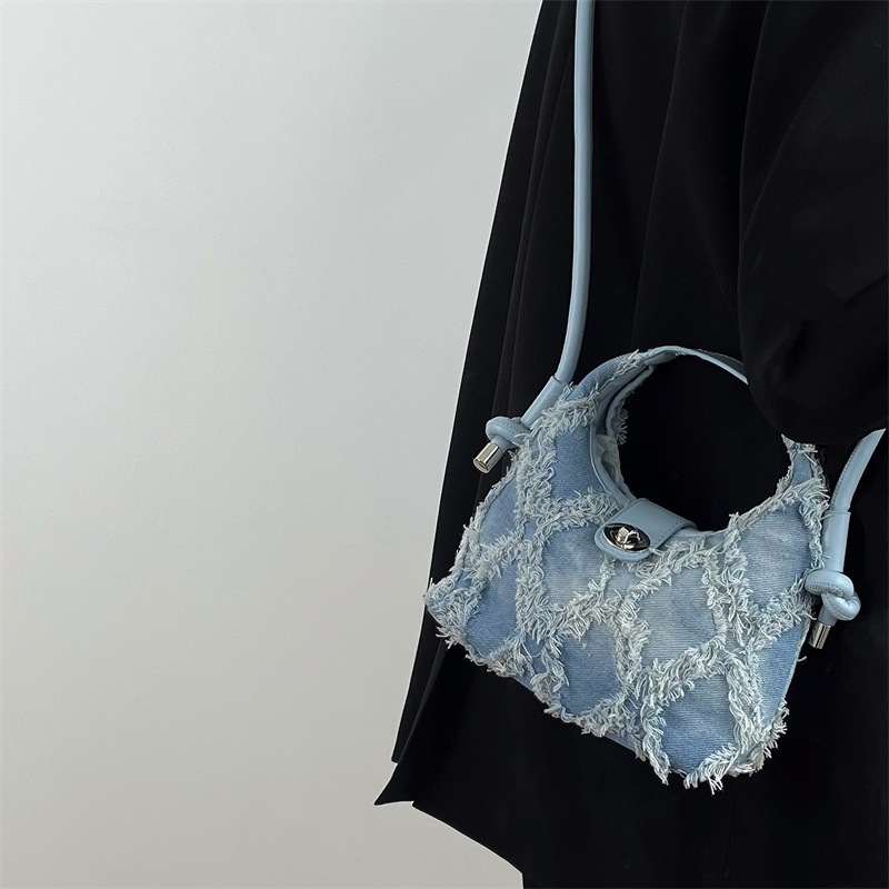 Retro denim bag woman new niche design sense fringe crossbody bag fashion simple single shoulder bag tide