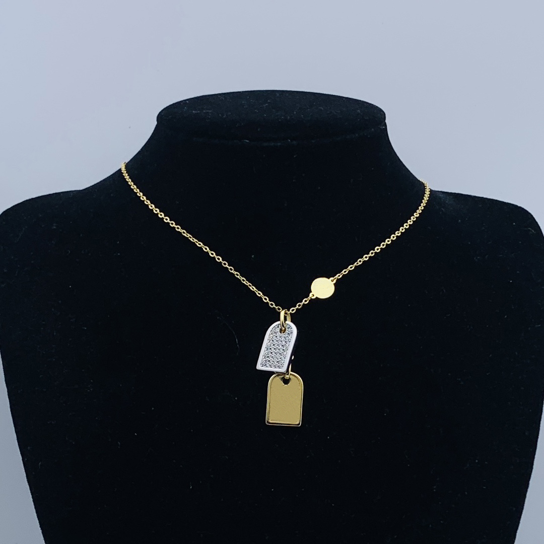 Y02 Fashion Jewelry Women's Jewelry Set Exquisite Necklace High Quality Pendant Letter Heart Best Gift for Women