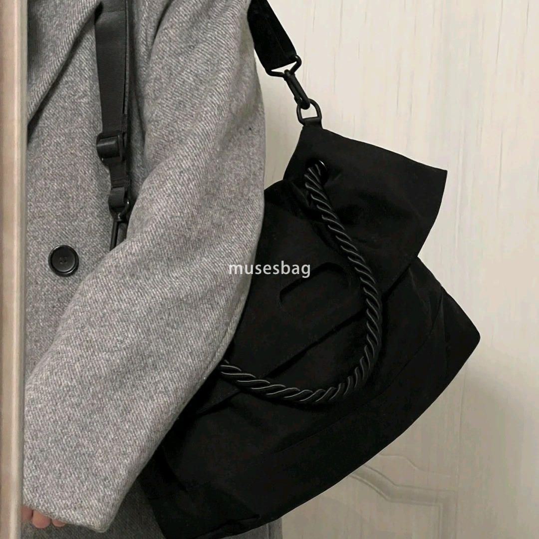 Korean version nylon crossbody bag female messenger bag New college students class large capacity tote bag
