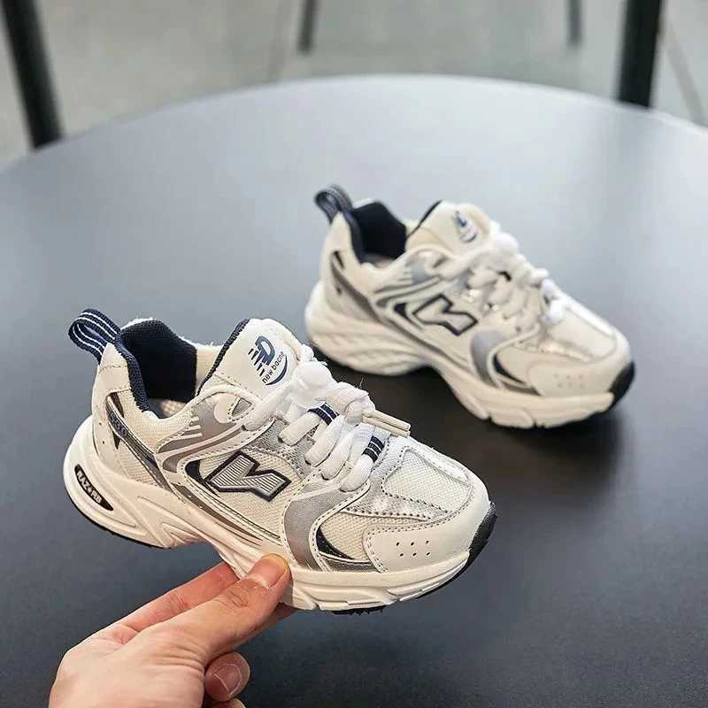 Todder boys tennis shoes spring and autumn childrens leather boots sports shoes white boys and girls outdoor shoes mixed colors student shoes X250409