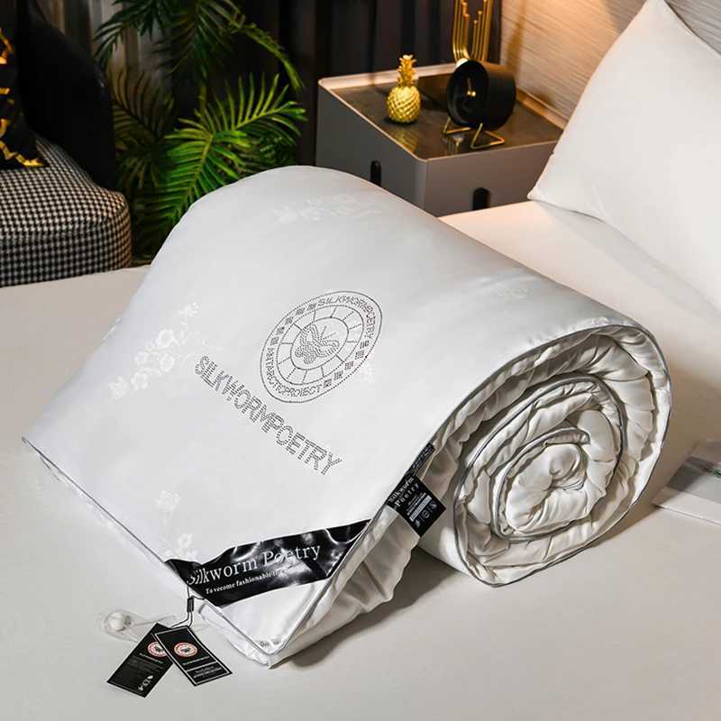 Real silk bedding 100% mulberry silk spring automatic thickening bedding winter comfortable super warm thickening blanket luxury silk bedding W241024