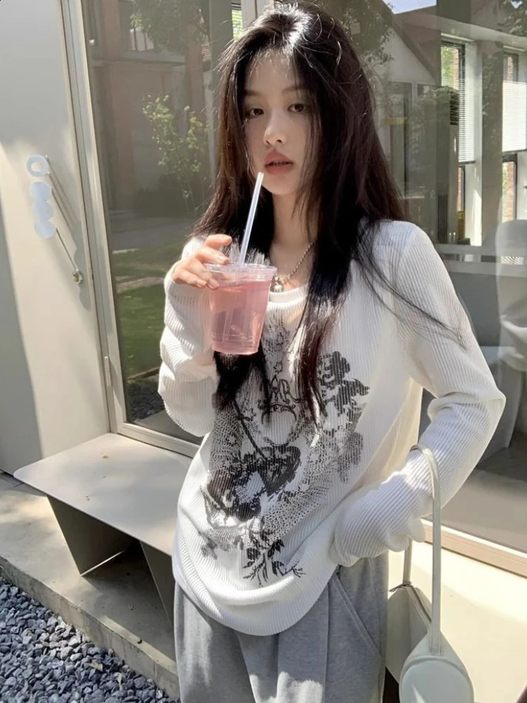 T Shirts Long Sleeve Print Aesthetics Spring Autumn Tops for Women Casual Loose All Match Y2k Harajuku Vintage Clothing 240806