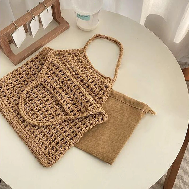 Fashion crochet handbag for womens summer beach large capacity hollow knitted bag Bohemian shoulder 240913